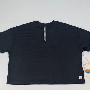 Vuori Black Short Sleeve Crop Tee